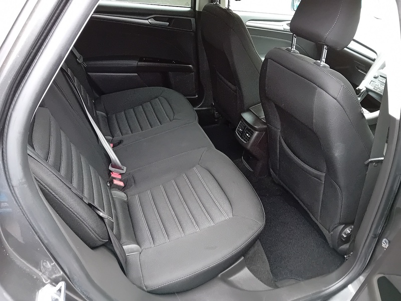 Ford Mondeo 1.5 TDCi ECOnetic Zetec Hatchback 5dr Diesel Manual Euro 6 (s/s) (120 ps) - U1808