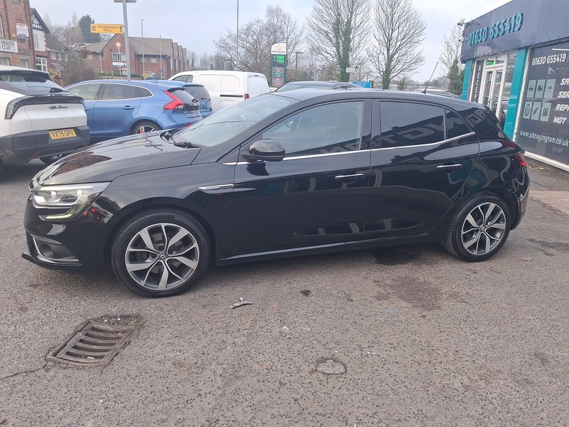 Renault Megane 1.6 dCi Dynamique S Nav Hatchback 5dr Diesel Manua Hatchback 1.6 Manual Diesel - U1812