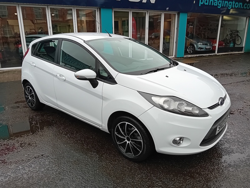 Ford Fiesta Edge - U1815