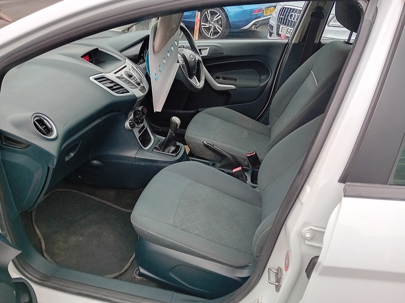 Ford Fiesta Edge - U1815