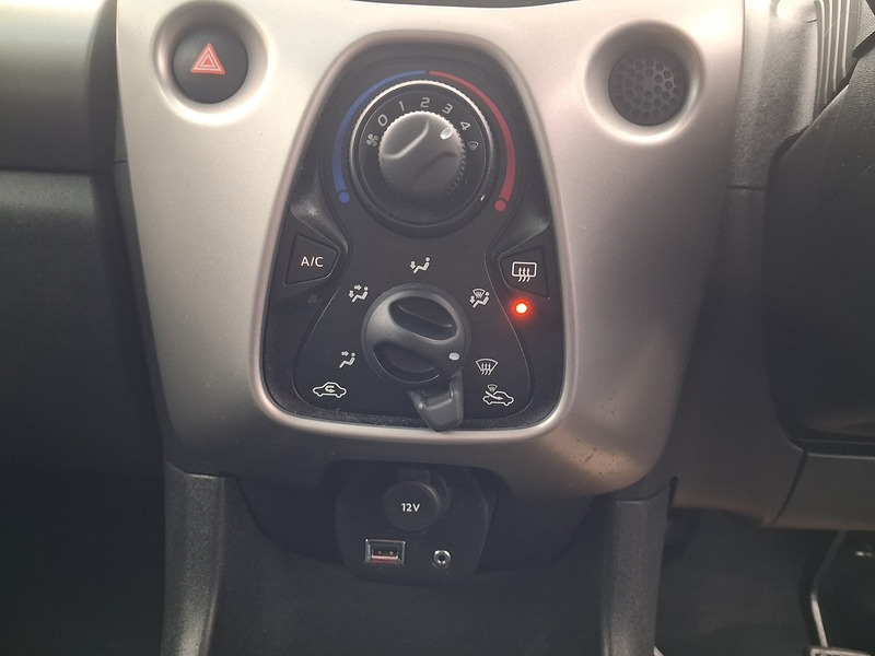 Peugeot 108 1.0 Active Hatchback 5dr Petrol Manual Euro 6 (68 ps) - U1821