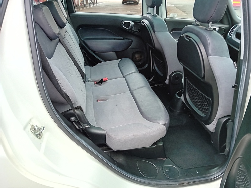 Fiat 500L 1.3 MultiJet Lounge MPV 5dr Diesel Manual Euro 5 (s/s) (85 bhp) - U1829