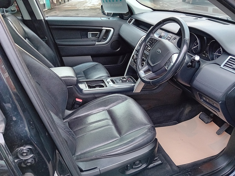 Land Rover Discovery Sport 2.0 TD4 HSE Black SUV 5dr Diesel Auto 4WD Euro 6 (s/s) (180 ps) - U1831