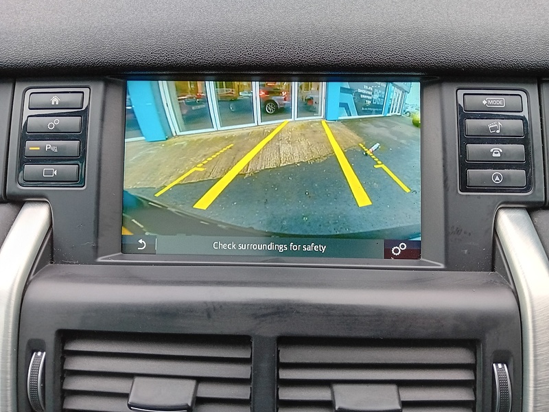 Land Rover Discovery Sport 2.0 TD4 HSE Black SUV 5dr Diesel Auto 4WD Euro 6 (s/s) (180 ps) - U1831