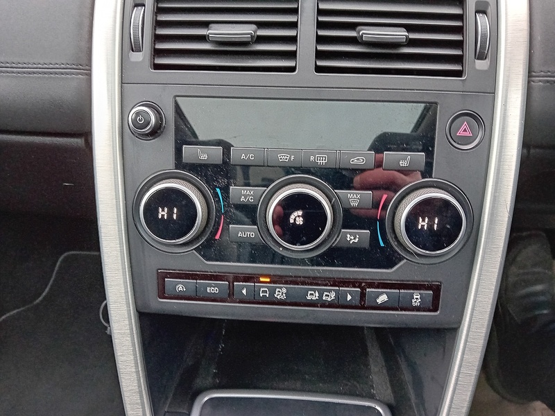 Land Rover Discovery Sport 2.0 TD4 HSE Black SUV 5dr Diesel Auto 4WD Euro 6 (s/s) (180 ps) - U1831