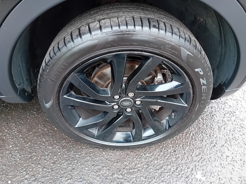 Land Rover Discovery Sport 2.0 TD4 HSE Black SUV 5dr Diesel Auto 4WD Euro 6 (s/s) (180 ps) - U1831