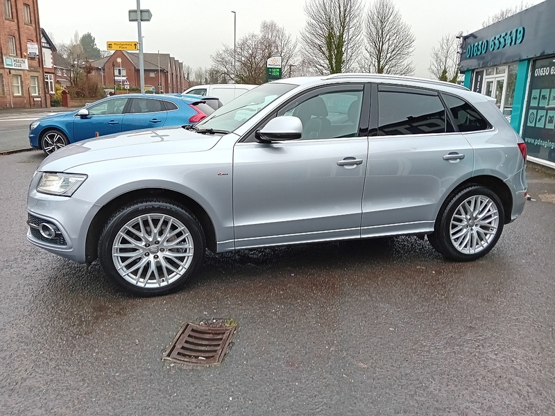 Audi Q5 TFSI S line Plus SUV 2.0 Automatic Petrol - U1835