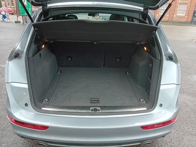 Audi Q5 TFSI S line Plus SUV 2.0 Automatic Petrol - U1835