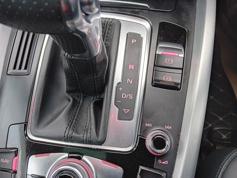 Audi Q5 TFSI S line Plus SUV 2.0 Automatic Petrol - U1835