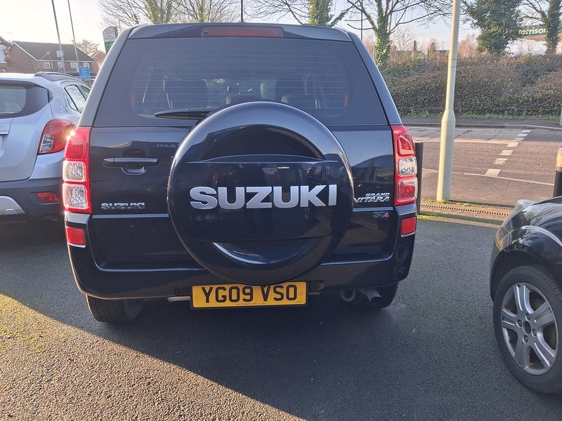 Suzuki Grand Vitara VVT SZ4 SUV 2.4 Manual Petrol - U1837