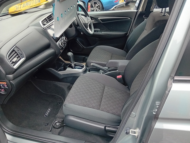 Honda Jazz 1.3 i-VTEC SE Hatchback 5dr Petrol CVT (s/s) (102 ps) - U1838