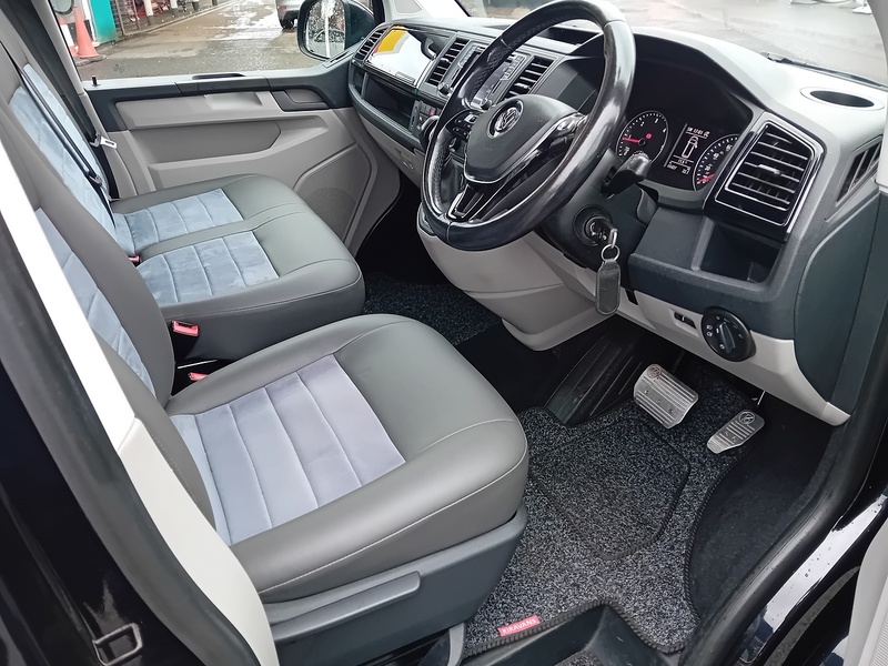 Volkswagen Transporter Sportline 2.0 BiTDI T32 Sportline Panel Van 5dr Diesel DSG SWB Euro 6 (s/s) (204 ps) - U1855