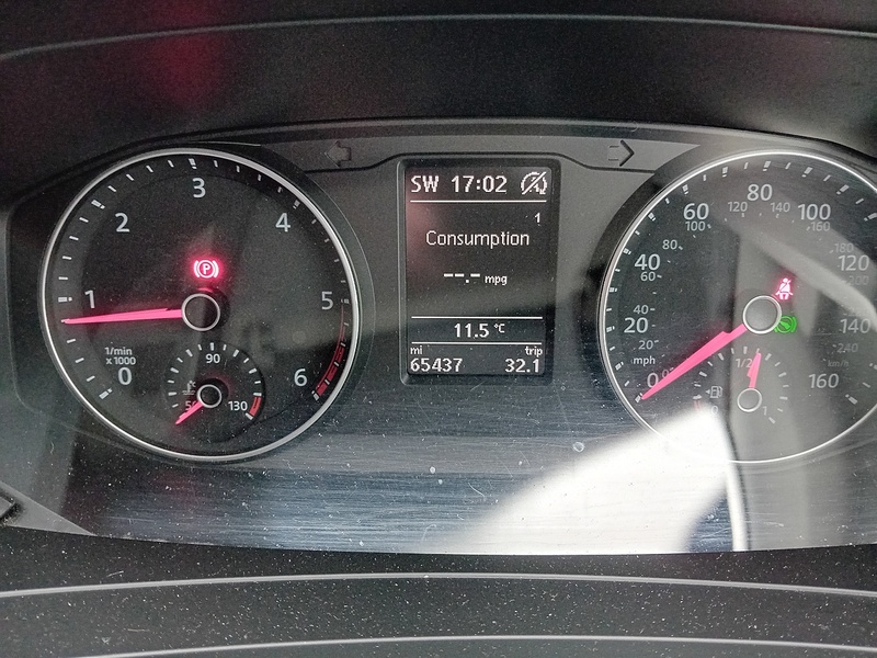 Volkswagen Transporter Sportline 2.0 BiTDI T32 Sportline Panel Van 5dr Diesel DSG SWB Euro 6 (s/s) (204 ps) - U1855