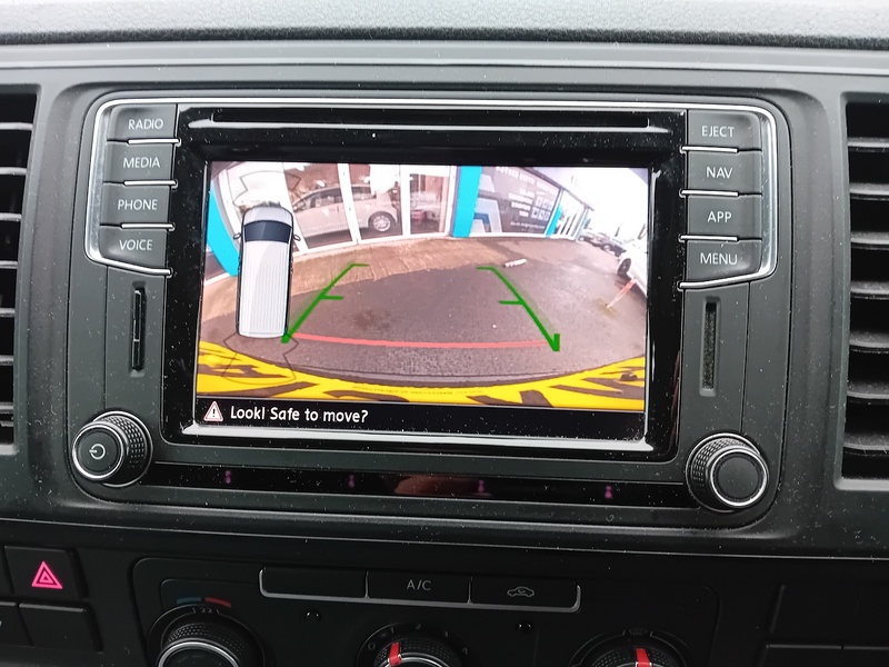 Volkswagen Transporter Sportline 2.0 BiTDI T32 Sportline Panel Van 5dr Diesel DSG SWB Euro 6 (s/s) (204 ps) - U1855