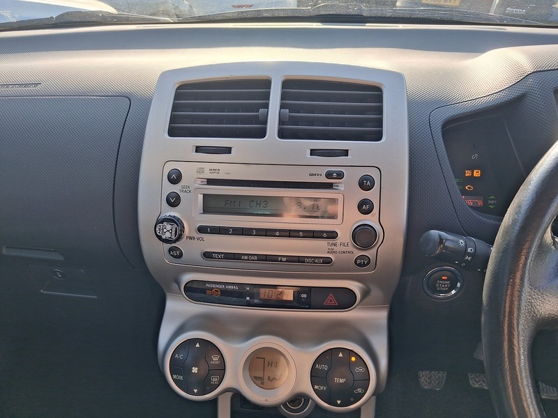 Toyota Urban Cruiser Dual VVT-i - U1858