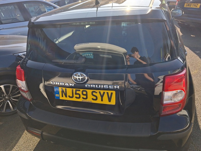 Toyota Urban Cruiser Dual VVT-i - U1858