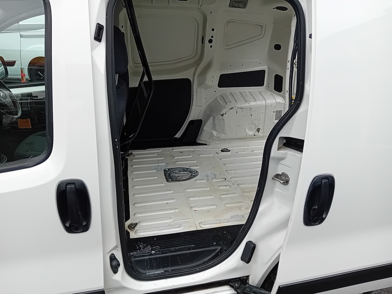 Citroen Nemo 1.3 HDi 660 16v LX Panel Van 3dr Diesel Manual FWD L1 H1 (119 g/km, 75 bhp) - U1861