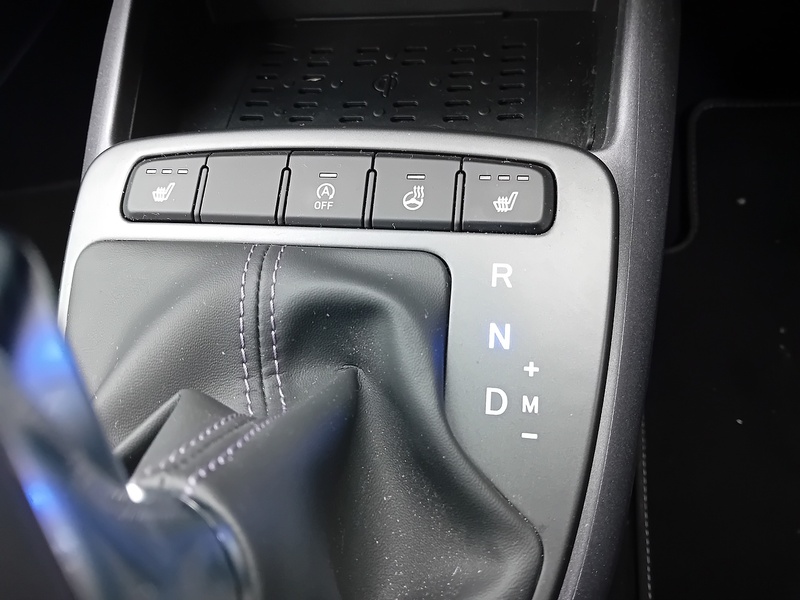 Hyundai i10 1.2 Premium Hatchback 5dr Petrol Auto Euro 6 (s/s) (79 ps) - U1865