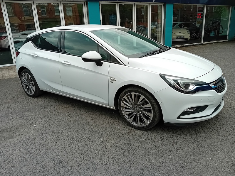 Vauxhall Astra 1.4i Turbo Elite Nav Hatchback 5dr Petrol Manual Euro 6 (150 ps) - U1867