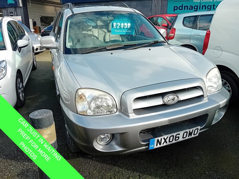 Hyundai Santa Fe 2.0 CRTD CDX SUV 5dr Diesel Manual (202 g/km, 115 bhp) - U1868