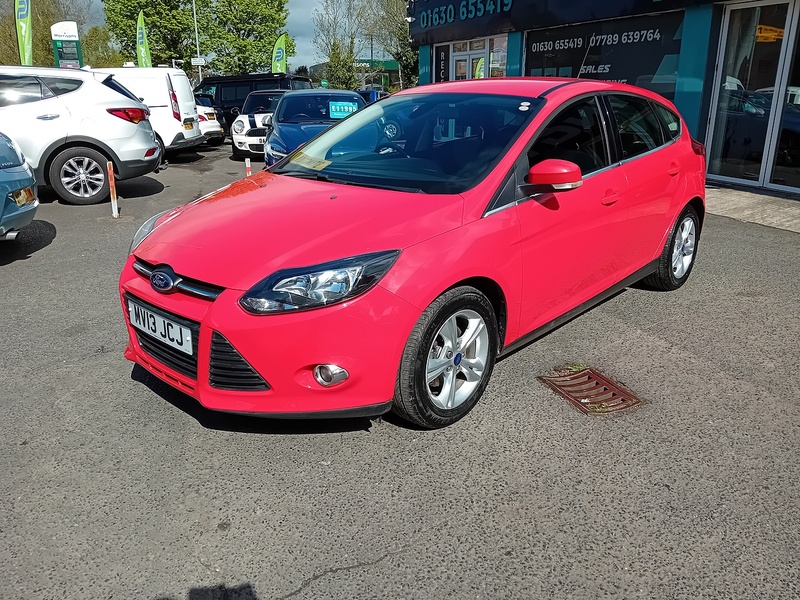 Ford Focus 1.6 Zetec Hatchback 5dr Petrol Powershift Euro 5 (125 ps) - U1870