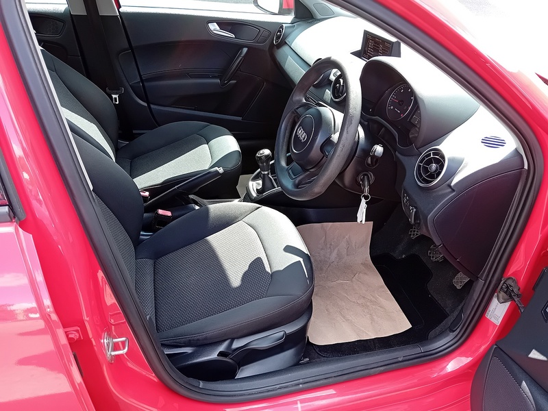Audi A1 1.6 TDI SE Sportback 5dr Diesel Manual Euro 5 (s/s) (105 ps) - U1881