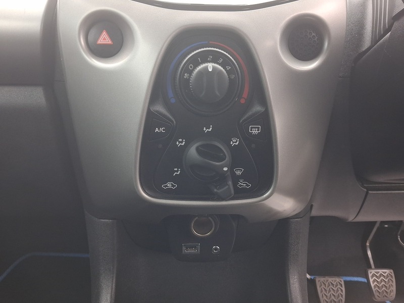 Peugeot 108 1.0 Active Hatchback 5dr Petrol Manual Euro 6 (68 ps) - U1882