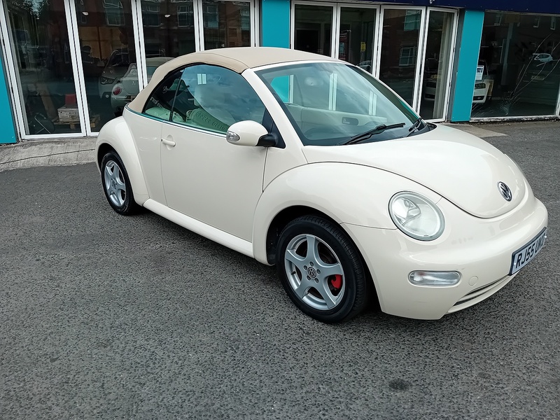 Volkswagen Beetle 1.6 Cabriolet 2dr Petrol Manual Euro 4 (102 ps) - U1896