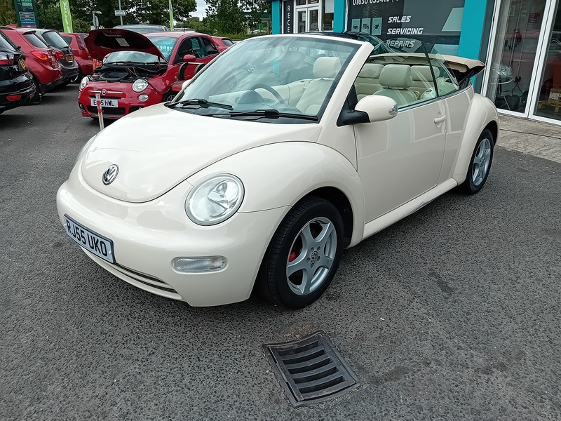 Volkswagen Beetle 1.6 Cabriolet 2dr Petrol Manual Euro 4 (102 ps) - U1896