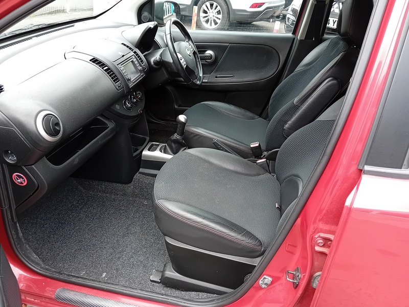 Nissan Note 1.5 dCi Tekna Hatchback 5dr Diesel Manual Euro 4 ( Hatchback 1.5 Manual Diesel - U1907
