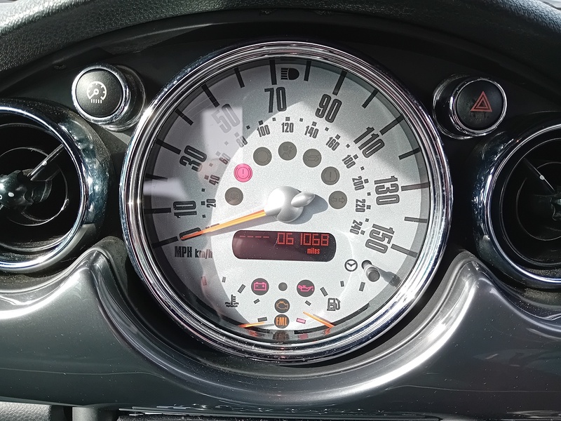 MINI Convertible 1.6 One Sidewalk Convertible 2dr Petrol Manual Euro 4 (90 ps) - U1909
