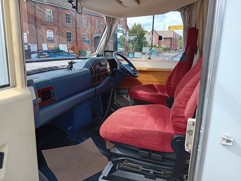 Mercedes-Benz Hymer 6 Berth  Motorhome 2.8 Diesel Automatic - U1912