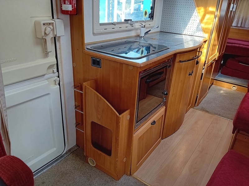 Mercedes-Benz Hymer 6 Berth  Motorhome 2.8 Diesel Automatic - U1912