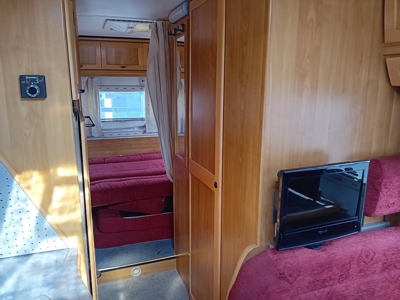 Mercedes-Benz Hymer 6 Berth  Motorhome 2.8 Diesel Automatic - U1912