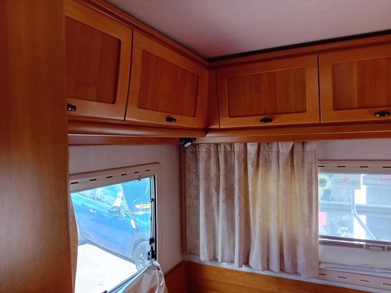 Mercedes-Benz Hymer 6 Berth  Motorhome 2.8 Diesel Automatic - U1912
