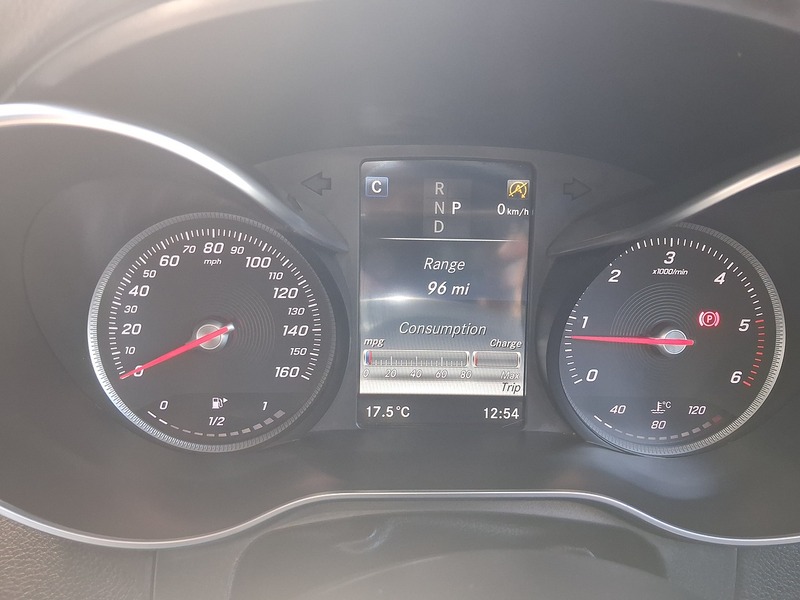 Mercedes-Benz GLC 2.1 GLC250d AMG Line (Premium Plus) SUV 5dr Diesel G-Tronic 4MATIC Euro 6 (s/s) (204 ps) - U1929
