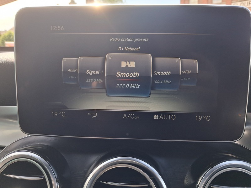 Mercedes-Benz GLC 2.1 GLC250d AMG Line (Premium Plus) SUV 5dr Diesel G-Tronic 4MATIC Euro 6 (s/s) (204 ps) - U1929
