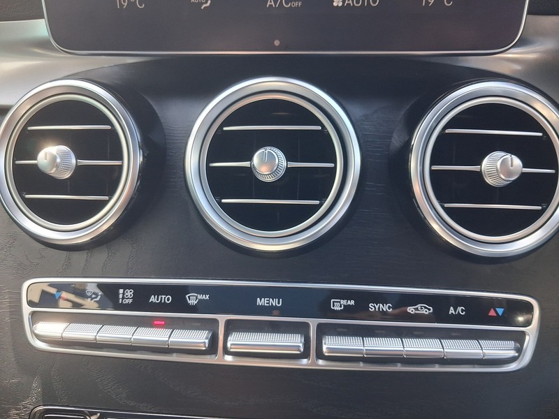 Mercedes-Benz GLC 2.1 GLC250d AMG Line (Premium Plus) SUV 5dr Diesel G-Tronic 4MATIC Euro 6 (s/s) (204 ps) - U1929