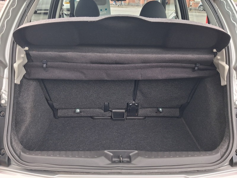 Nissan Micra 1.2 16v Initia Hatchback 5dr Petrol Manual (139 g/km, 79 bhp) - U1932
