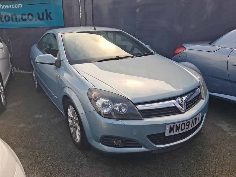 Vauxhall Astra 1.8i Sport Twin Top 2dr Petrol Manual (177 g/km, 138 bhp) - U1937