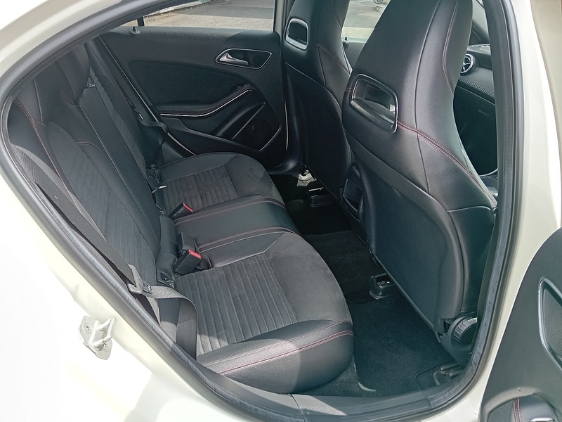 Mercedes-Benz A Class 2.1 A220 CDI AMG Sport Hatchback 5dr Diesel 7G-DCT Euro 6 (s/s) (170 ps) - U1938