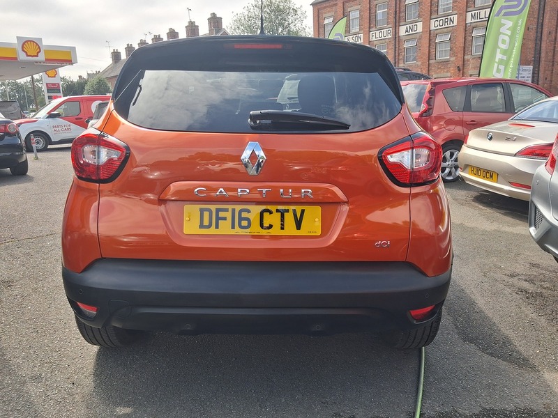 Renault Captur 1.5 dCi ENERGY Dynamique S Nav SUV 5dr Diesel Manual Euro 6 (s/s) (90 ps) - U1942
