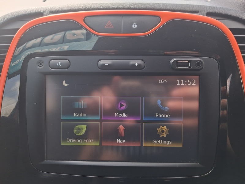 Renault Captur 1.5 dCi ENERGY Dynamique S Nav SUV 5dr Diesel Manual Euro 6 (s/s) (90 ps) - U1942