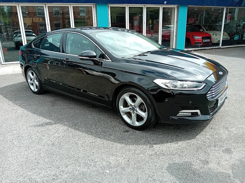 Ford Mondeo Titanium - U1945