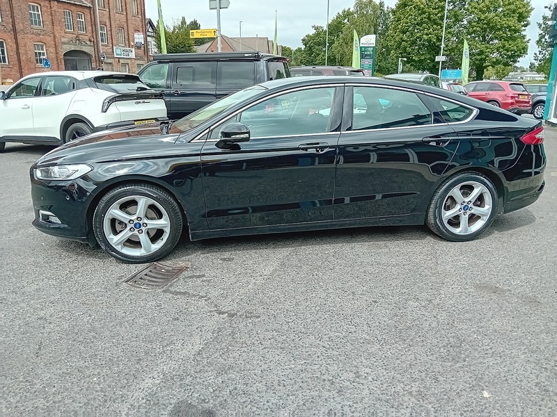 Ford Mondeo Titanium - U1945
