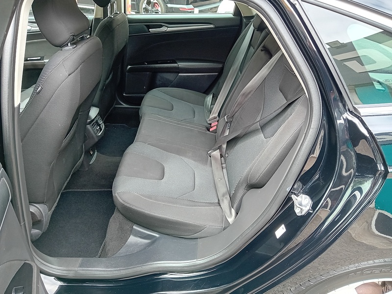 Ford Mondeo Titanium - U1945