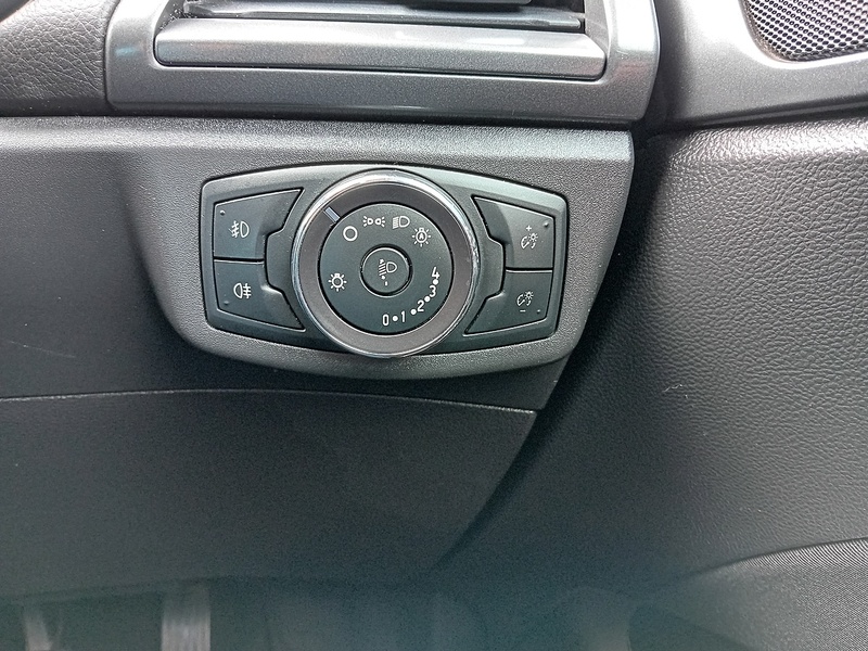 Ford Mondeo Titanium - U1945
