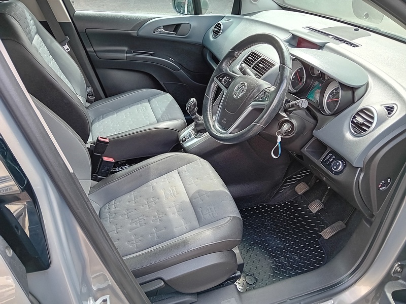 Vauxhall Meriva 1.6 CDTi ecoFLEX Tech Line MPV 5dr Diesel Manual Euro 6 (s/s) (136 ps) - U1946