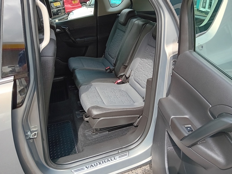 Vauxhall Meriva 1.6 CDTi ecoFLEX Tech Line MPV 5dr Diesel Manual Euro 6 (s/s) (136 ps) - U1946