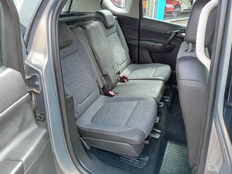 Vauxhall Meriva 1.6 CDTi ecoFLEX Tech Line MPV 5dr Diesel Manual Euro 6 (s/s) (136 ps) - U1946